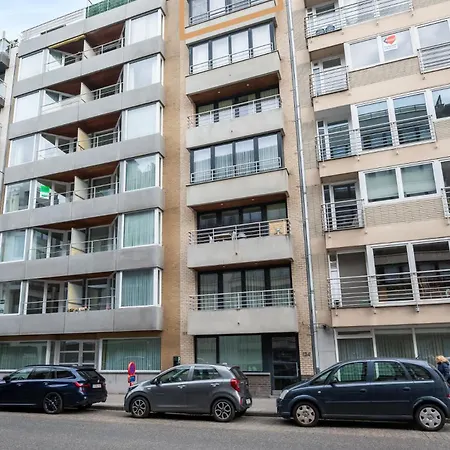 Apartman Beautiful Duplex For 6 On A Top-notch Location With Free Parking Ostende