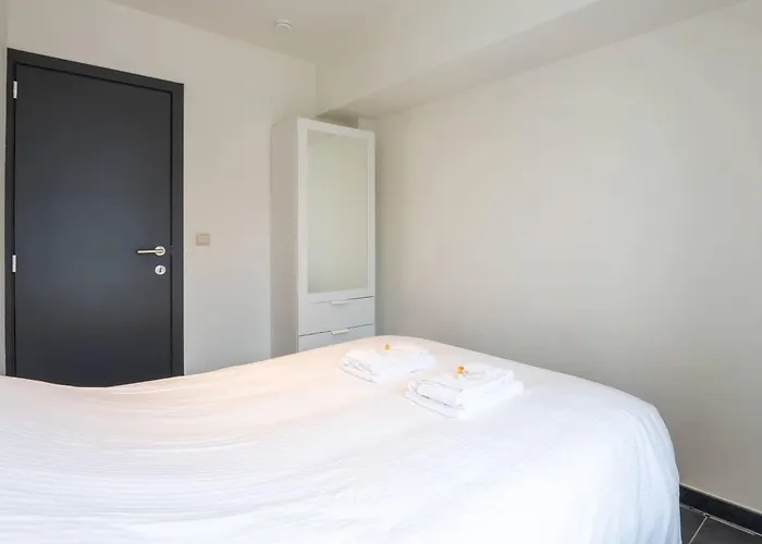 Apartment Beautiful Duplex For 6 On A Top-notch Location With Free Parking *