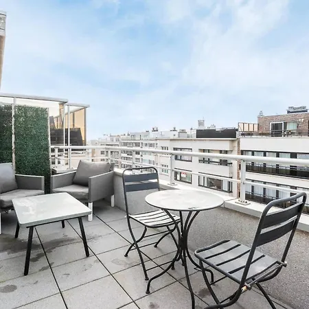 Beautiful Duplex For 6 On A Top-notch Location With Free Parking オステンド