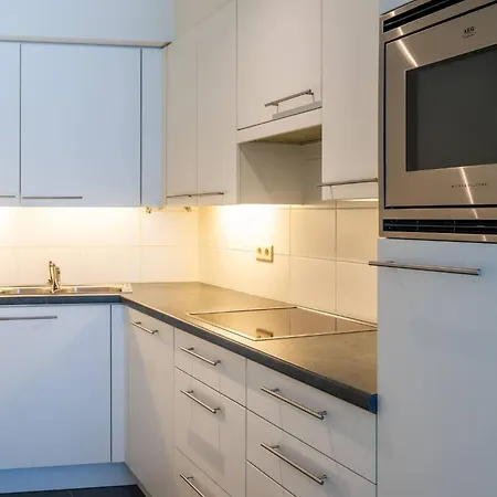 Beautiful Duplex For 6 On A Top-notch Location With Free Parking Apartment *