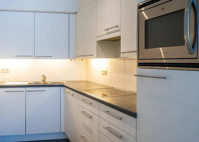 Beautiful Duplex For 6 On A Top-notch Location With Free Parking Appartement *