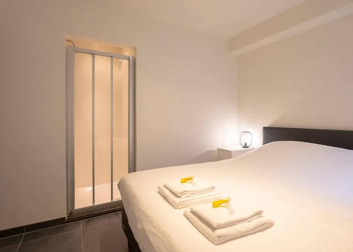 Beautiful Duplex For 6 On A Top-notch Location With Free Parking Appartement